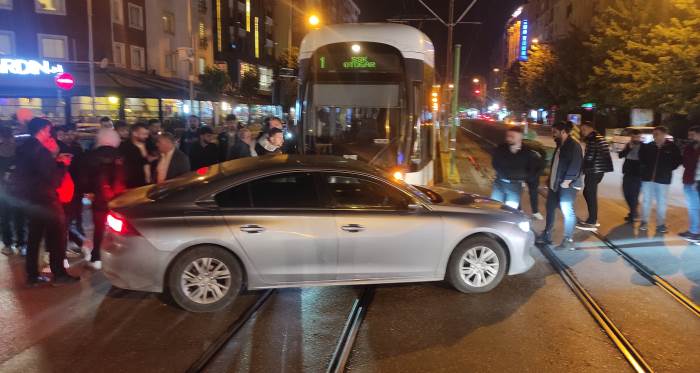 Eskişehir'de tramvay kazası: Herkes başına toplandı