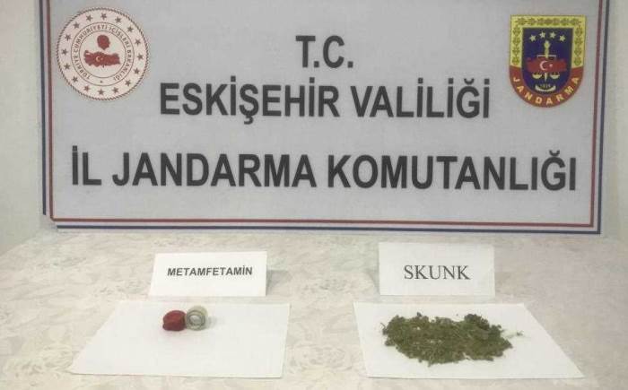 Eskişehir’de uyuşturucu ticaretine jandarma darbesi