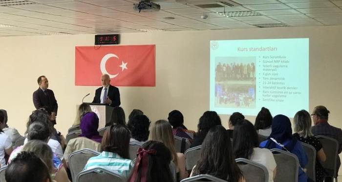 Eskişehir'de yenidoğan canlandırma programı eğitimi başladı