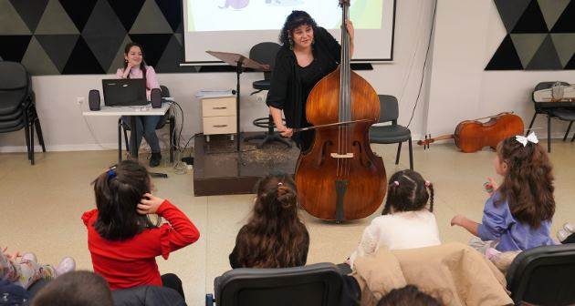 Eskişehir'deki çocuklar müzik dünyasını tanıyor