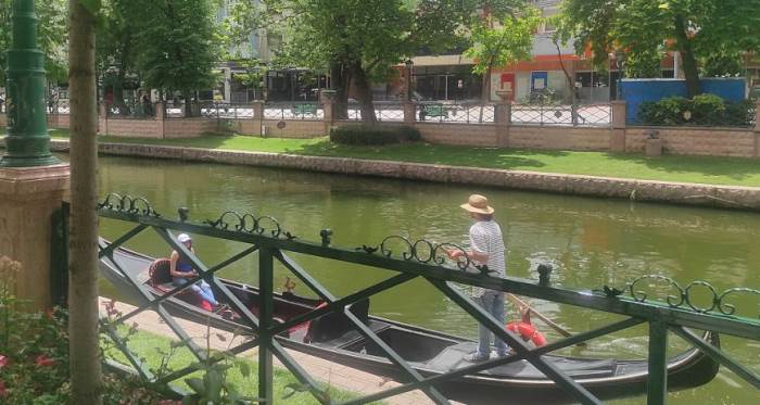 Eskişehir'e gelen turistlerden gondola yoğun talep