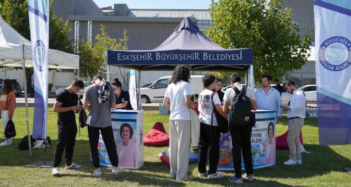 Eskişehir'e yeni gelenlere Büyükşehir'den önemli destek