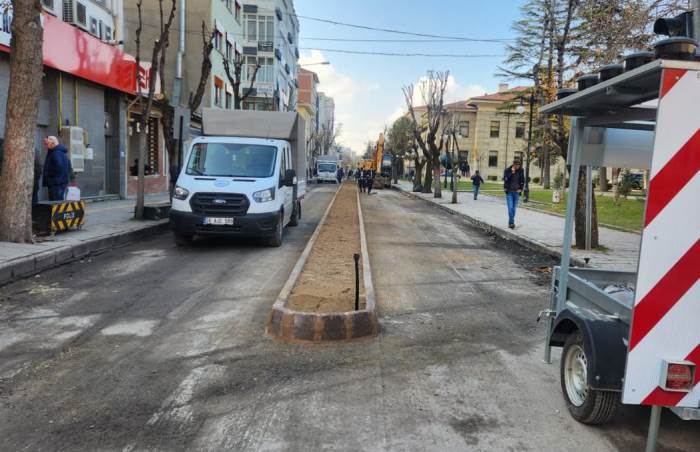 Eskişehir'in o yolunda çalışmalar devam ediyor