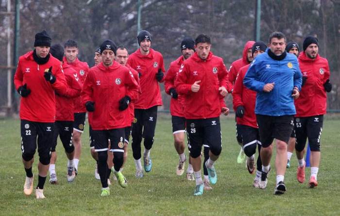 Eskişehirspor, Konya Ereğlispor maçının hazırlıklarına hız verdi