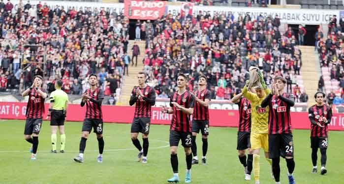 Eskişehirspor’a ağır cezalar geliyor!