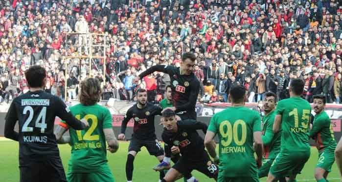 Eskişehirspor'a çifte ceza!