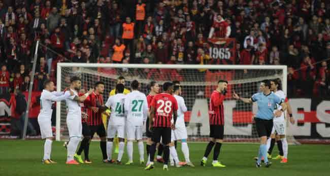 Eskişehirspor'a PFDK'dan bir ceza daha...