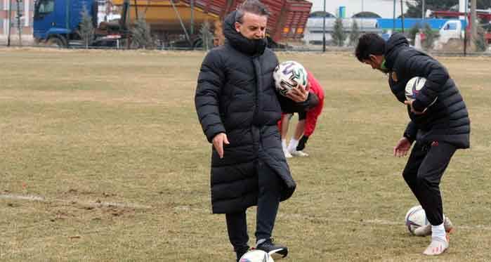 Eskişehirspor'da Suat Kaya kararı...