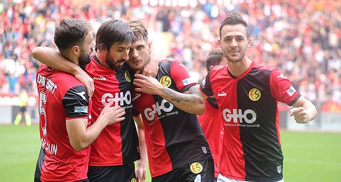 Eskişehirspor liderlik için sahaya çıkıyor!