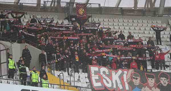 Eskişehirspor taraftarı yine büyüklüğünü gösterdi