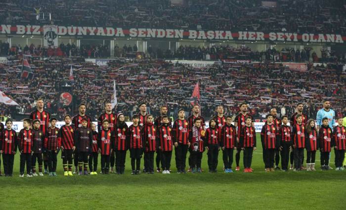 Eskişehirspor tarih yazıp gündeme bomba gibi düştü!