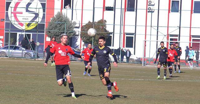 Eskişehirspor'un hazırlık maçında "hat-trick" şovu!