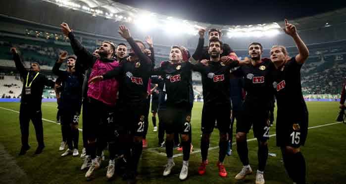 Eskişehirsporlu futbolculara Menemen maçı öncesi prim dopingi!