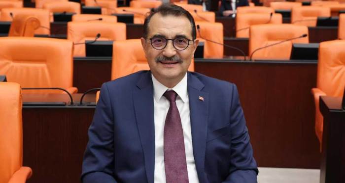 Fatih Dönmez, yapay zeka için araştırma komisyonu kurulmasını önerdi