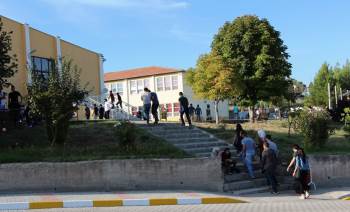 Gediz Meslek Yüksekokulu 11 Bölümü İle Yeni Öğrencilerini Bekliyor
