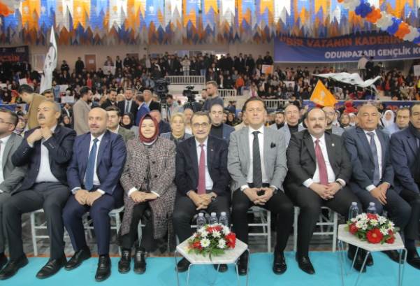 Geleceğin liderleri AK Parti Gençlik Kongresi'nde bir araya geldi