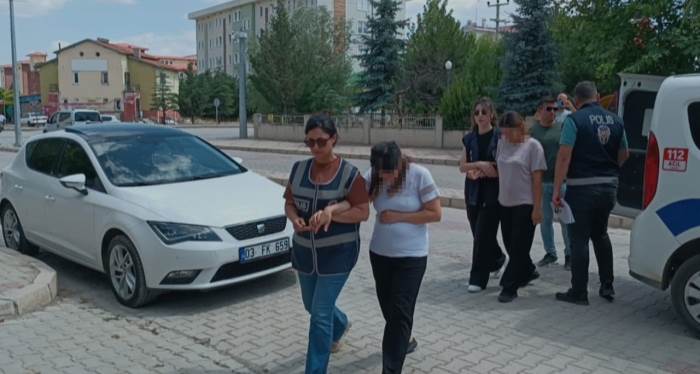 Hamilelik de durdurmadı: Eskişehir'den Afyon'a gidip bunu yaptılar...