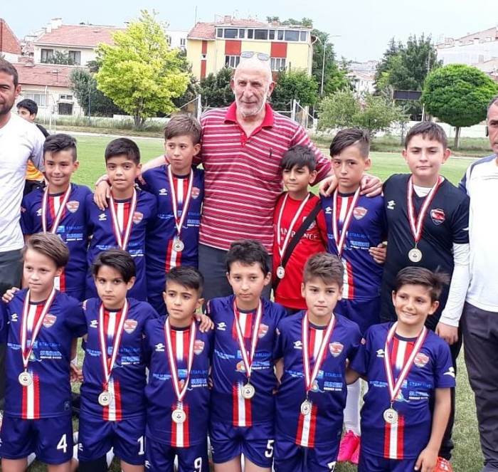 Hasta halinde dahi aklı Sağlıkspor’daydı