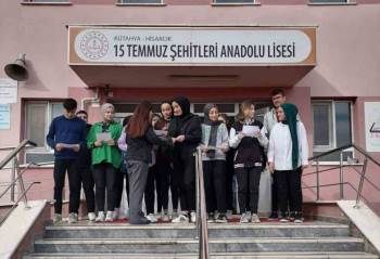 Hisarcık’Ta Etwinning Projesine Katılan Lise Öğrencilerine Katılım Belgesi Verildi
