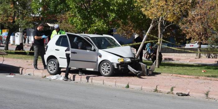 Kalp krizi geçirmesi sonucu kaza yaptı: Hayati tehlikesi devam ediyor!