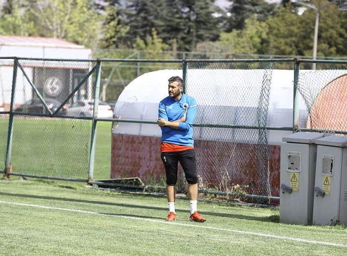 Kayacan antrenör olarak rakip olacak