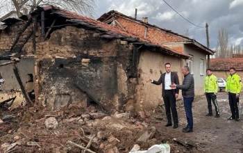 Kaymakam Demirci, Yanan Mahalle Fırınında İncelemelerde Bulundu
