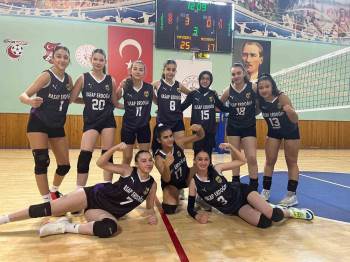 Kayseri, voleybol grup birinciliğinde büyük başarı yakaladı