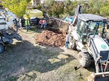 Köylerde Kanalizasyon Bakım Ve Onarım Çalışmaları Devam Ediyor
