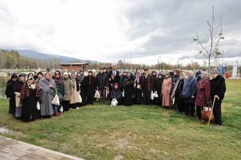 Kütahya Belediyesi, 65 Yaş Ve Üzeri Vatandaşlara Kütahya’Yı Gezdirdi
