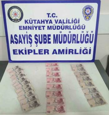 Kütahya’Da Çay Ocağından Para Çalan Şahıs Suçüstü Yakalandı
