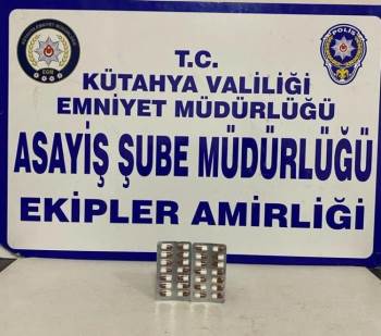 Kütahya’Da Polisin Bölge Uygulamasında Uyuşturucu Hap Ele Geçirildi
