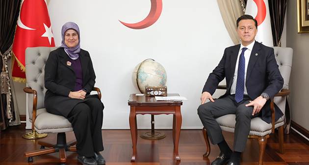 Nebi Hatipoğlu Türk Kızılay Genel Başkanı’nı ziyaret etti