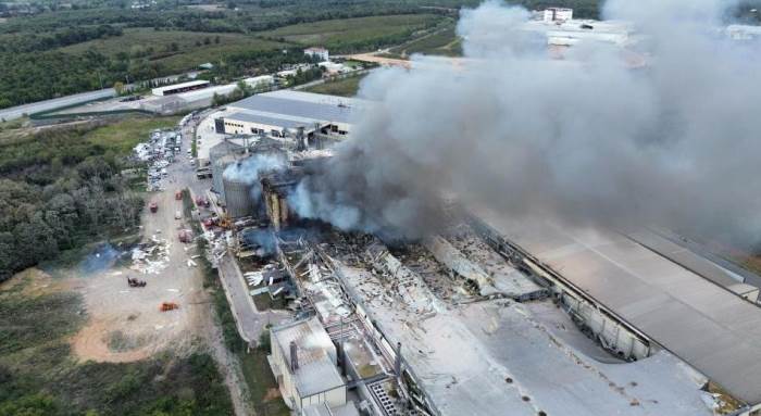 Patlama yaşanan fabrika havadan görüntülendi!