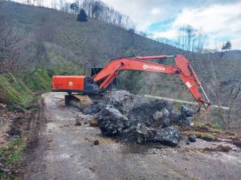 Pazarcık Köyü'nde heyelan sonrası güvenlik önlemleri artırıldı