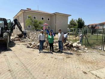 Pazaryeri Belediyene Ait Düğün Salonunda Çalışmalar Devam Ediyor
