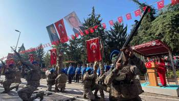 Sakarya’da Cumhuriyet Bayramı Coşkuyla Kutlandı