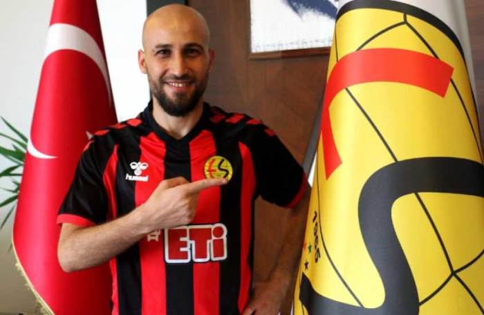 Şampiyon sol bek Eskişehirspor’da: İmzayı attı!