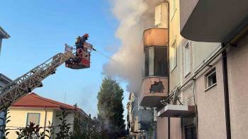 Serdivan’da Piknik Tüpü Patladı: Yangın Kontrol Altına Alındı