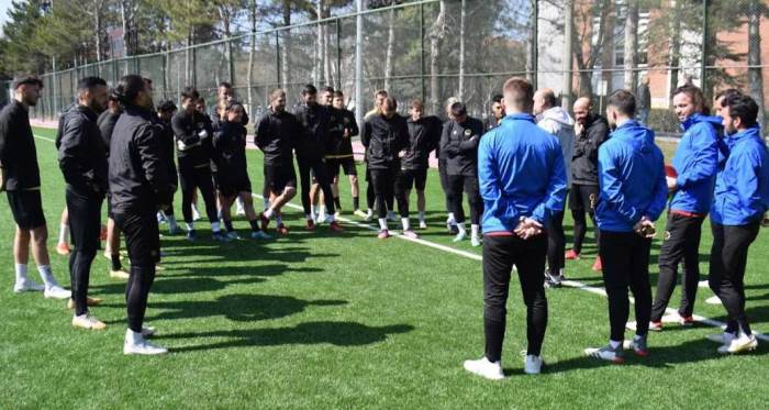 TFF 3. Lig'de nefesler tutuldu: Eskişehir temsilcimiz zorlu sınavla karşı karşıya!