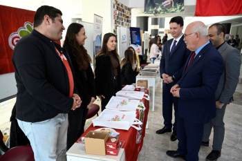 Uşak Üniversitesi Kariyer Günü’24 ile Öğrencileri İş Dünyasıyla Buluşturdu