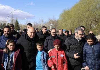 Vali Kızılkaya Ve Bakan Karaismailoğlu Elbistan Halkı İle Bir Araya Geldi
