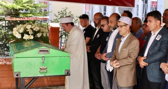Vali Şefik Aygöl, Niyazi Çapa'nın cenazesine katıldı